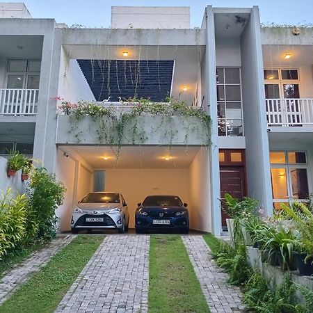 Oesis - Stylish Villa Steps From Historic Galle Fort Exterior foto