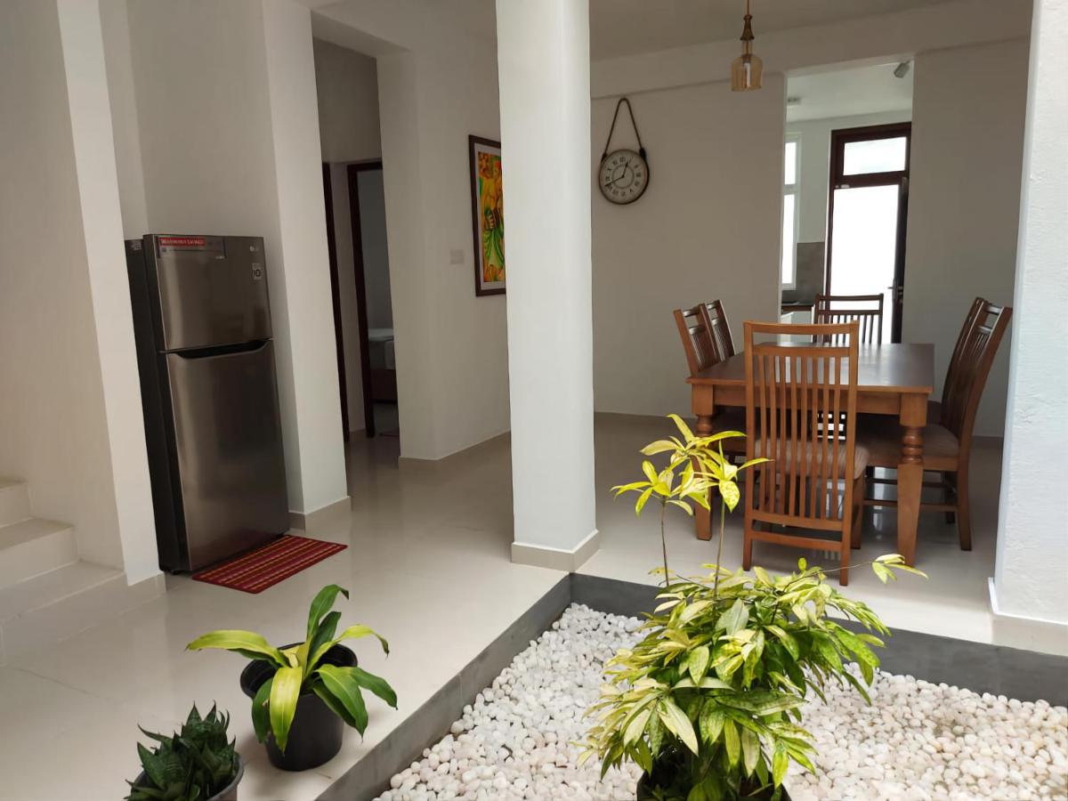 Oesis - Stylish Villa Steps From Historic Galle Fort Exterior foto