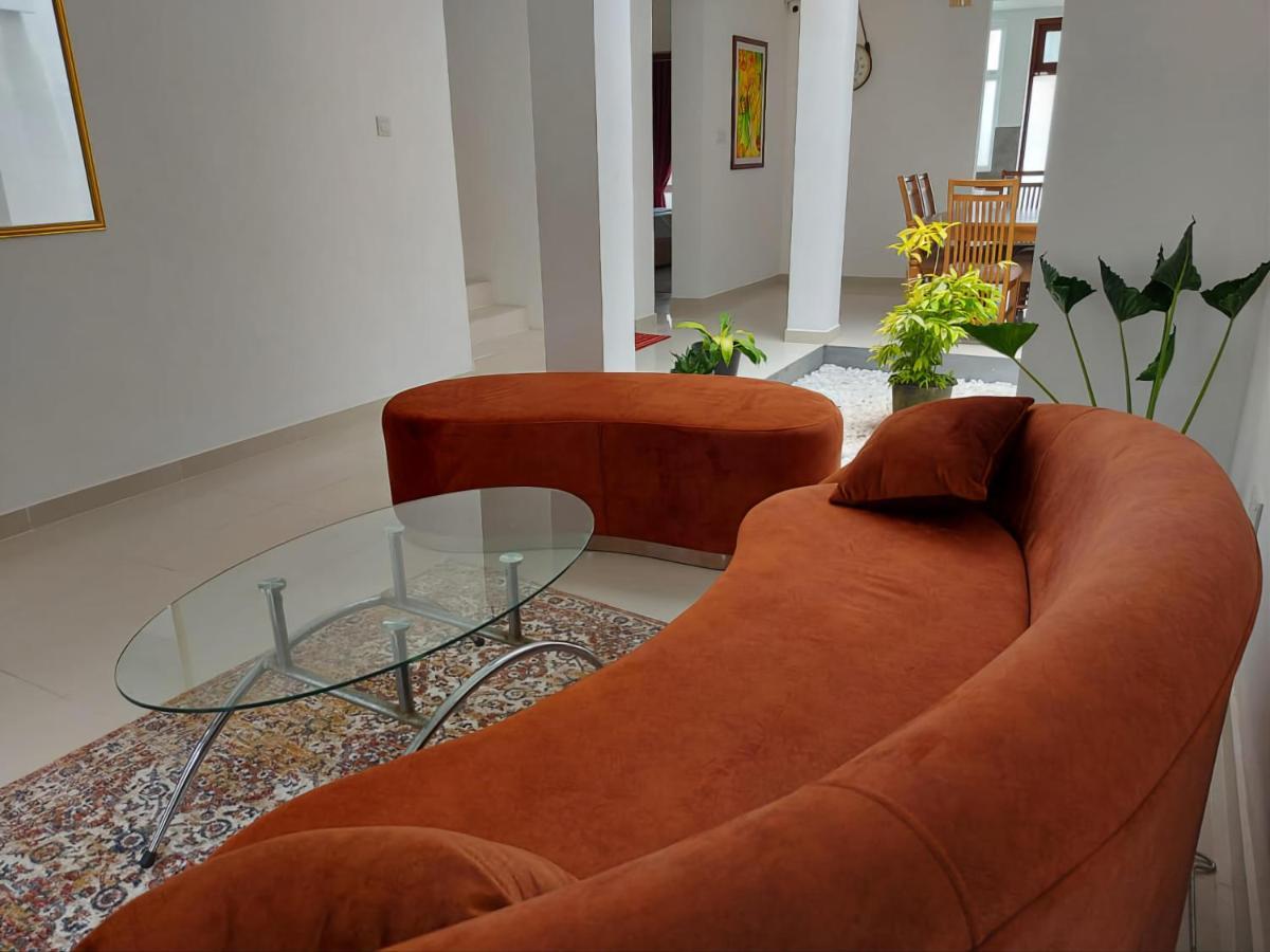 Oesis - Stylish Villa Steps From Historic Galle Fort Exterior foto