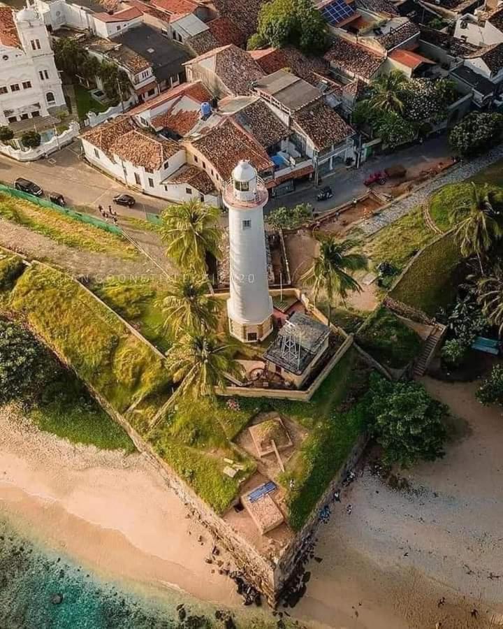 Oesis - Stylish Villa Steps From Historic Galle Fort Exterior foto