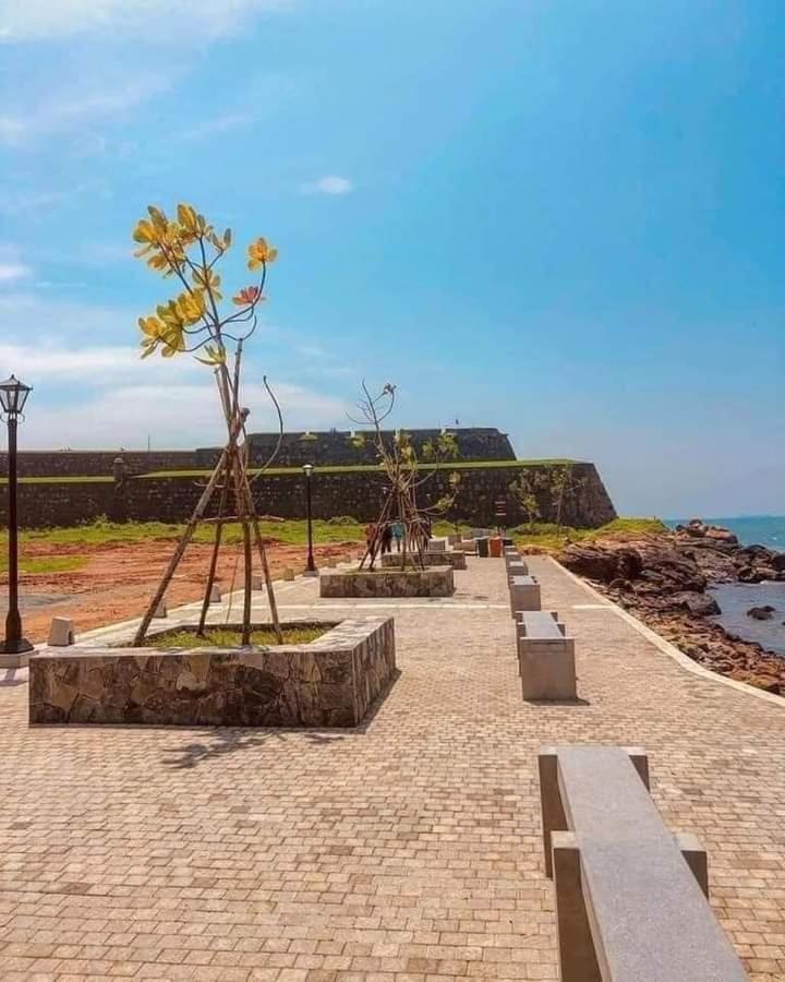Oesis - Stylish Villa Steps From Historic Galle Fort Exterior foto